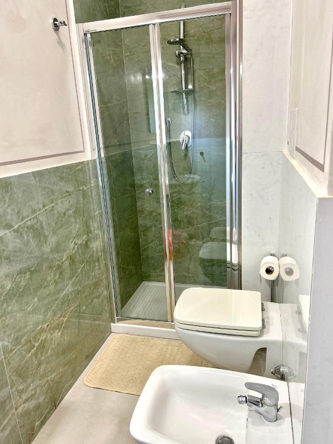Camelia Home Suite - Napoli Buitenkant foto