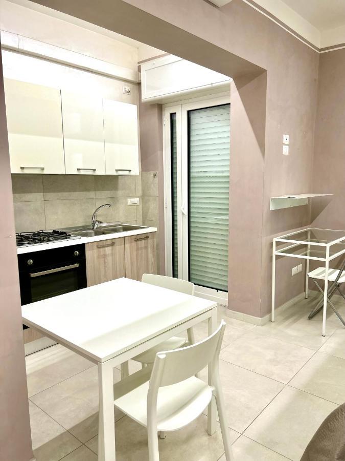 Camelia Home Suite - Napoli Buitenkant foto