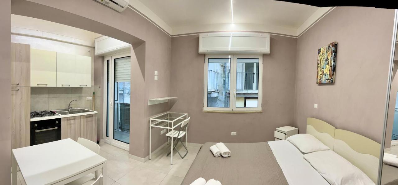 Camelia Home Suite - Napoli Buitenkant foto